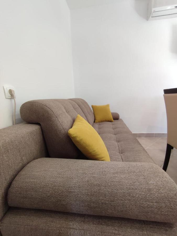 Apartments Laus Zavalatica Exterior photo